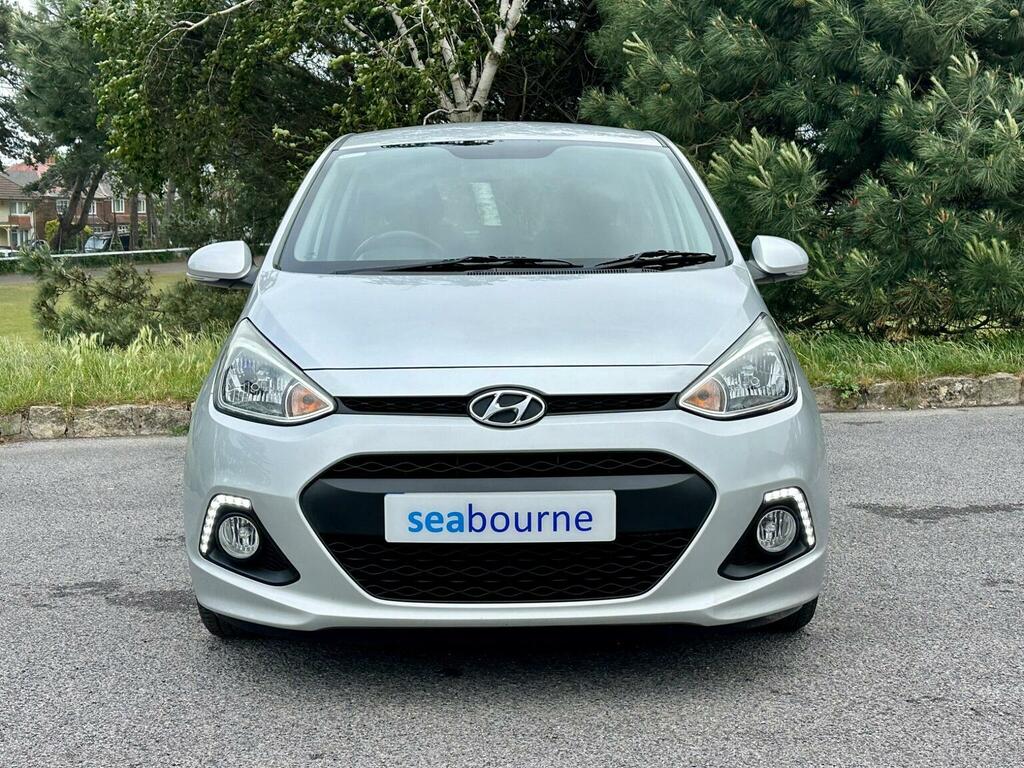 Hyundai I10 1.2 Premium Euro 5 201464 YH64AFY Silver #2