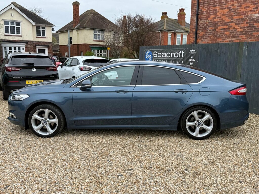 Ford Mondeo 2.0 Tdci Titanium Edition Hatchback Pow Blue #2