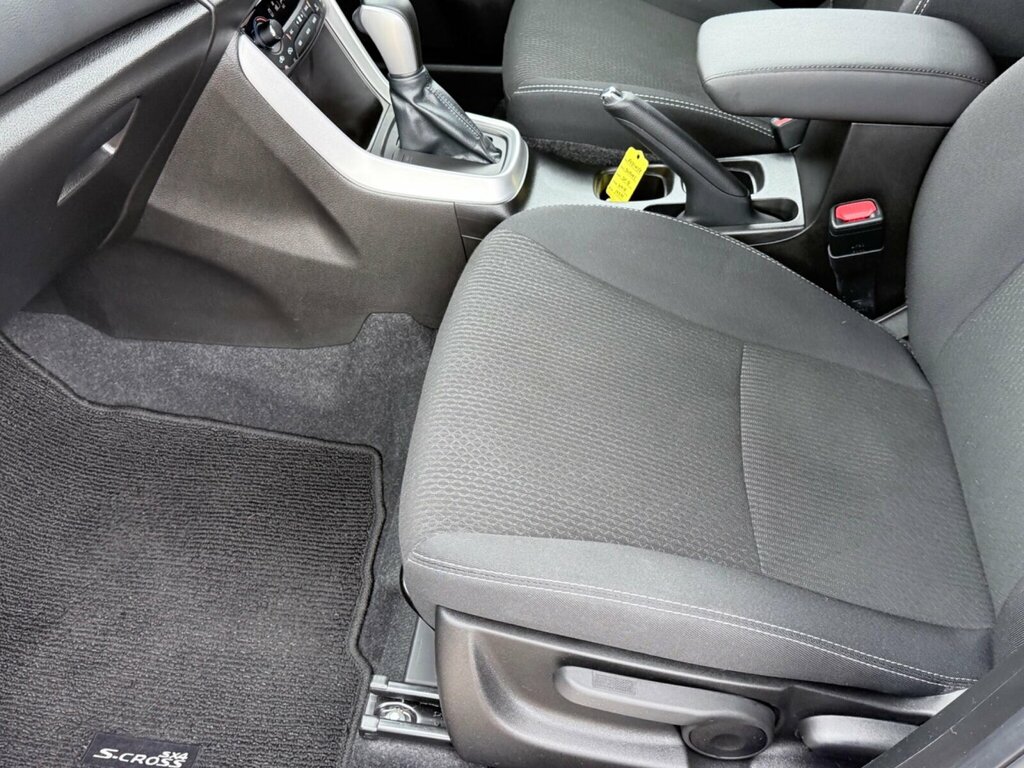 Suzuki SX4 S Cross Hatchback Black #12