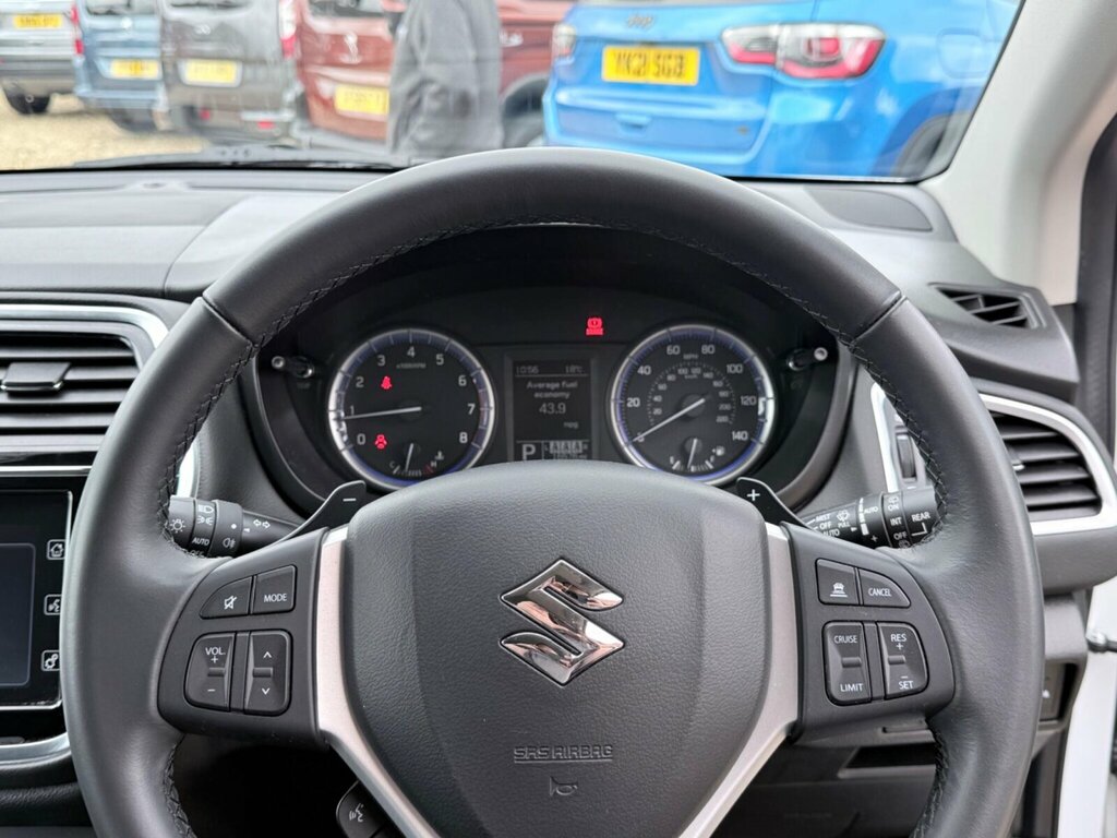 Suzuki SX4 S Cross Hatchback Black #26