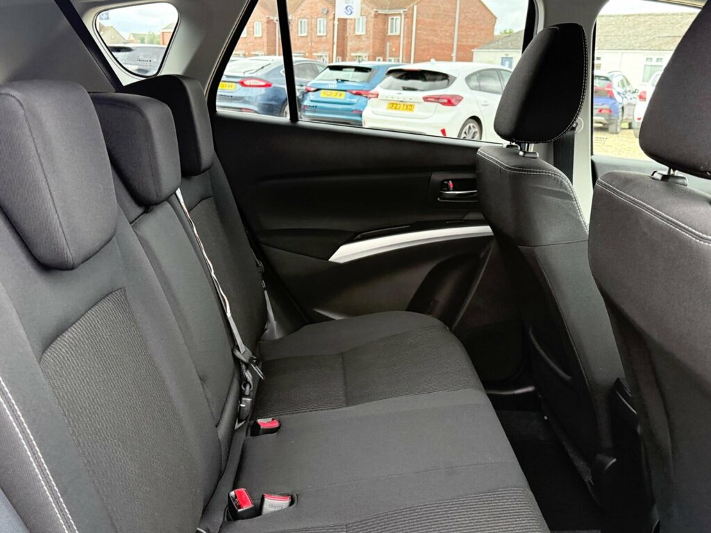 Suzuki SX4 S Cross Hatchback Black #17