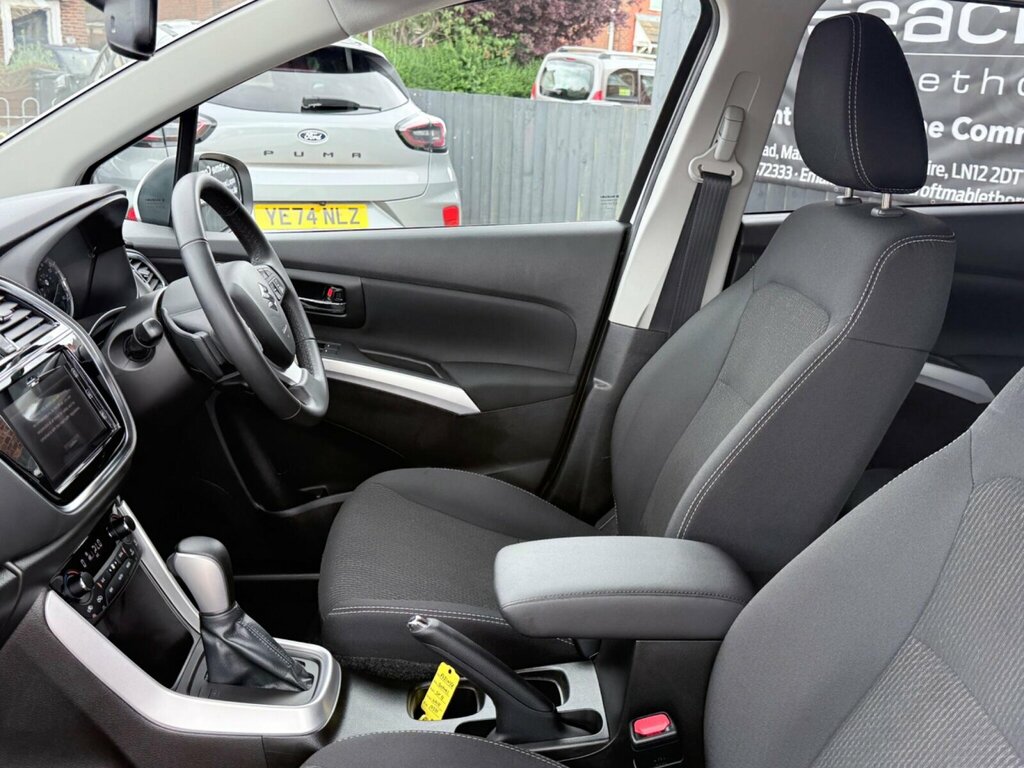 Suzuki SX4 S Cross Hatchback Black #8