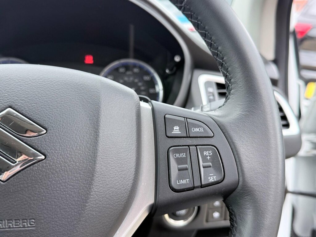 Suzuki SX4 S Cross Hatchback Black #30