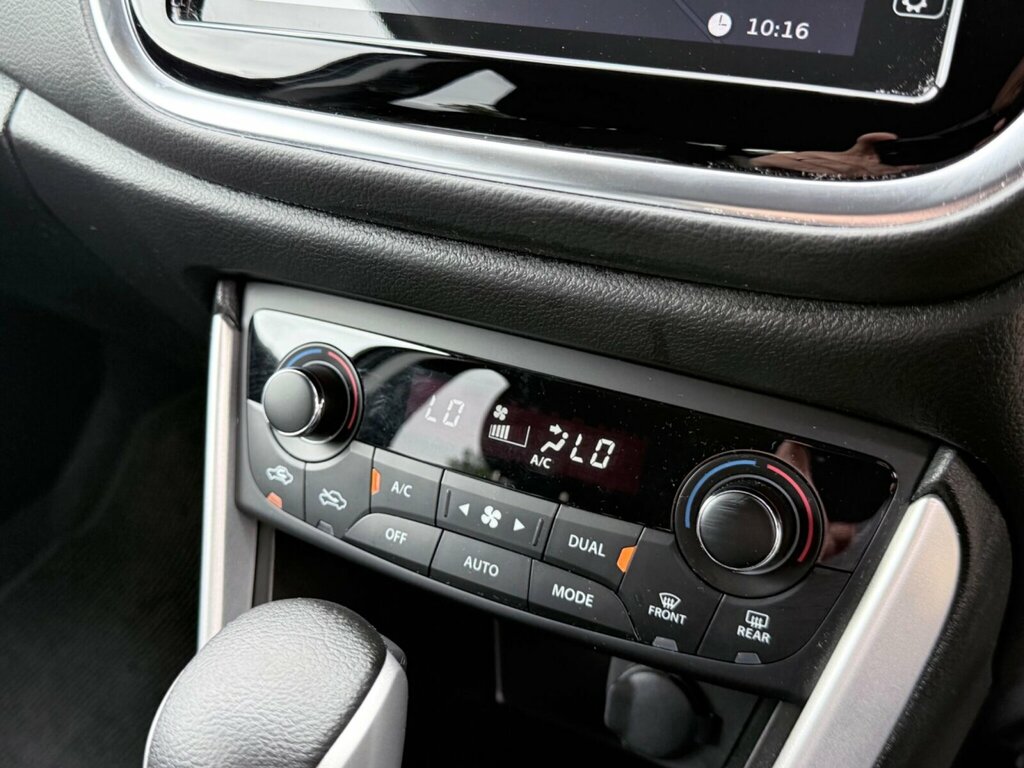 Suzuki SX4 S Cross Hatchback Black #31