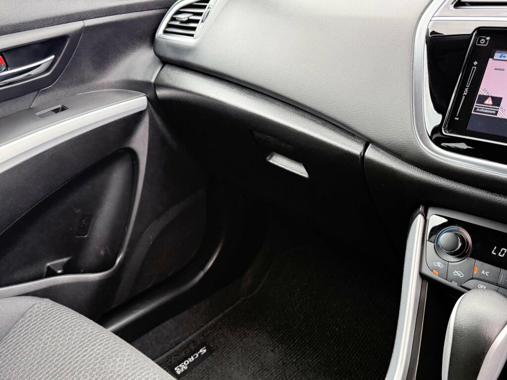 Suzuki SX4 S Cross Hatchback Black #34