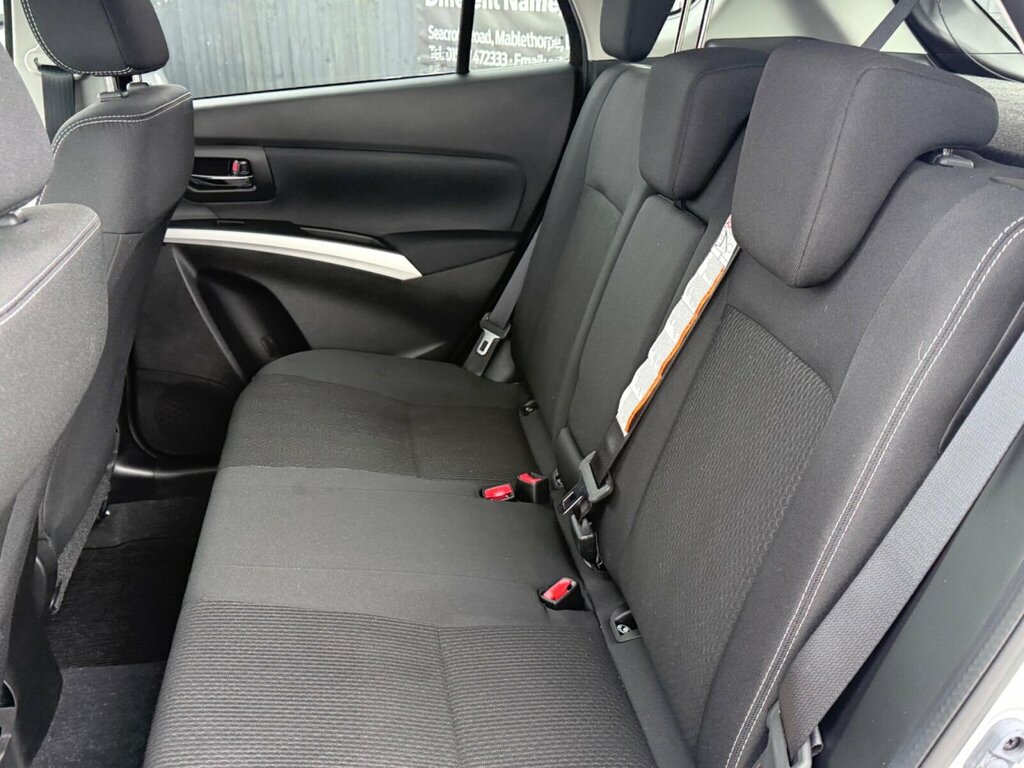 Suzuki SX4 S Cross Hatchback Black #10