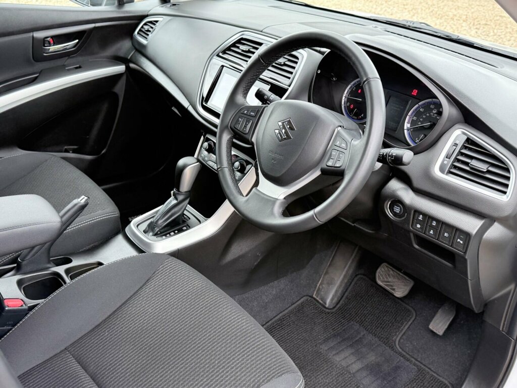 Suzuki SX4 S Cross Hatchback Black #23