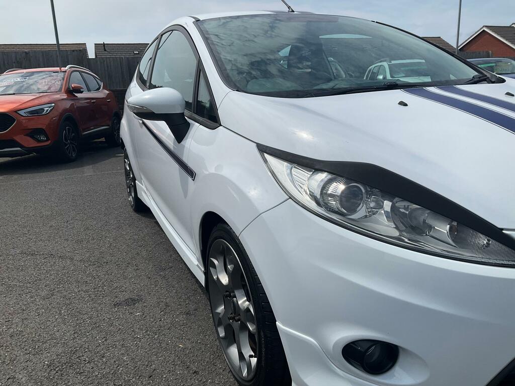 Ford Fiesta 1.6 S1600 Hatchback 134 Gkm, 1 White #3