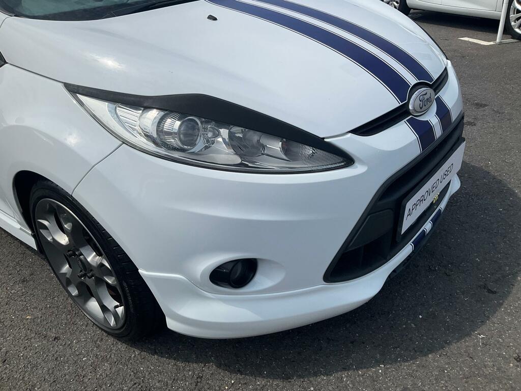 Ford Fiesta 1.6 S1600 Hatchback 134 Gkm, 1 White #2