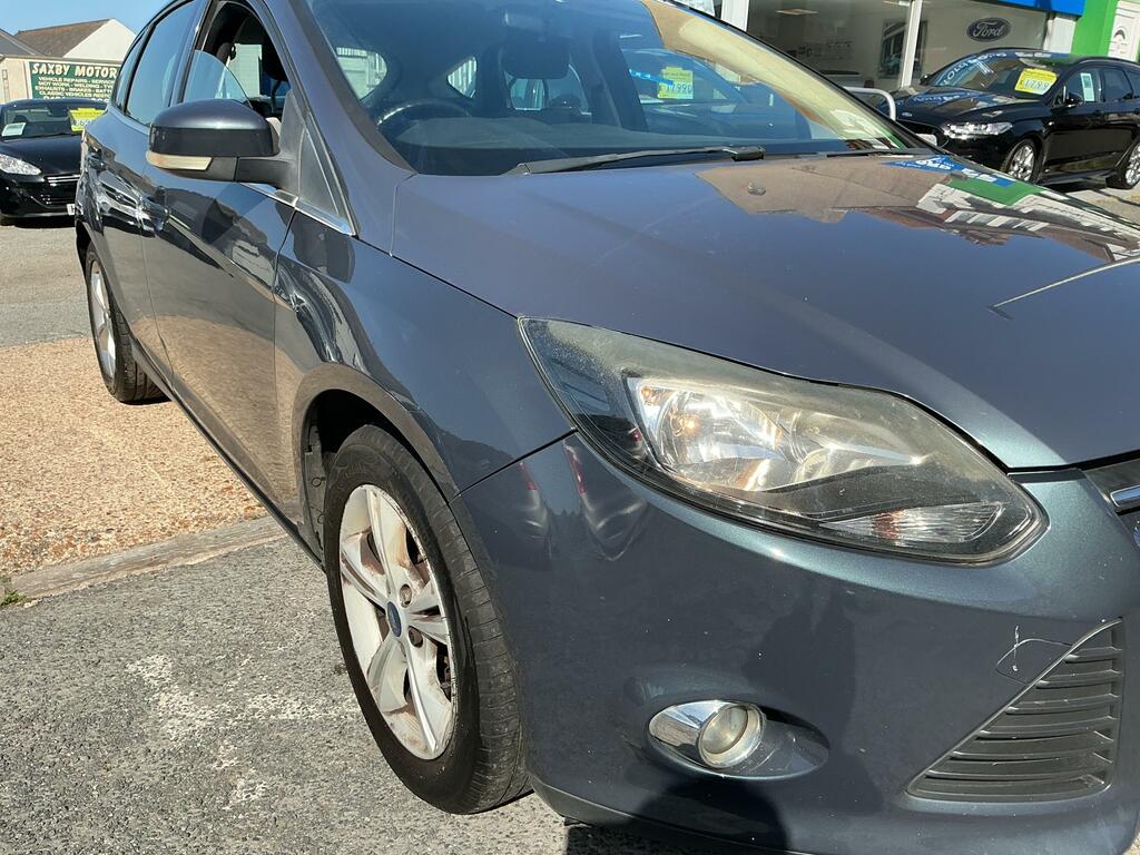 Ford Focus 1.6 Zetec Hatchback Euro 5 105 Grey #3