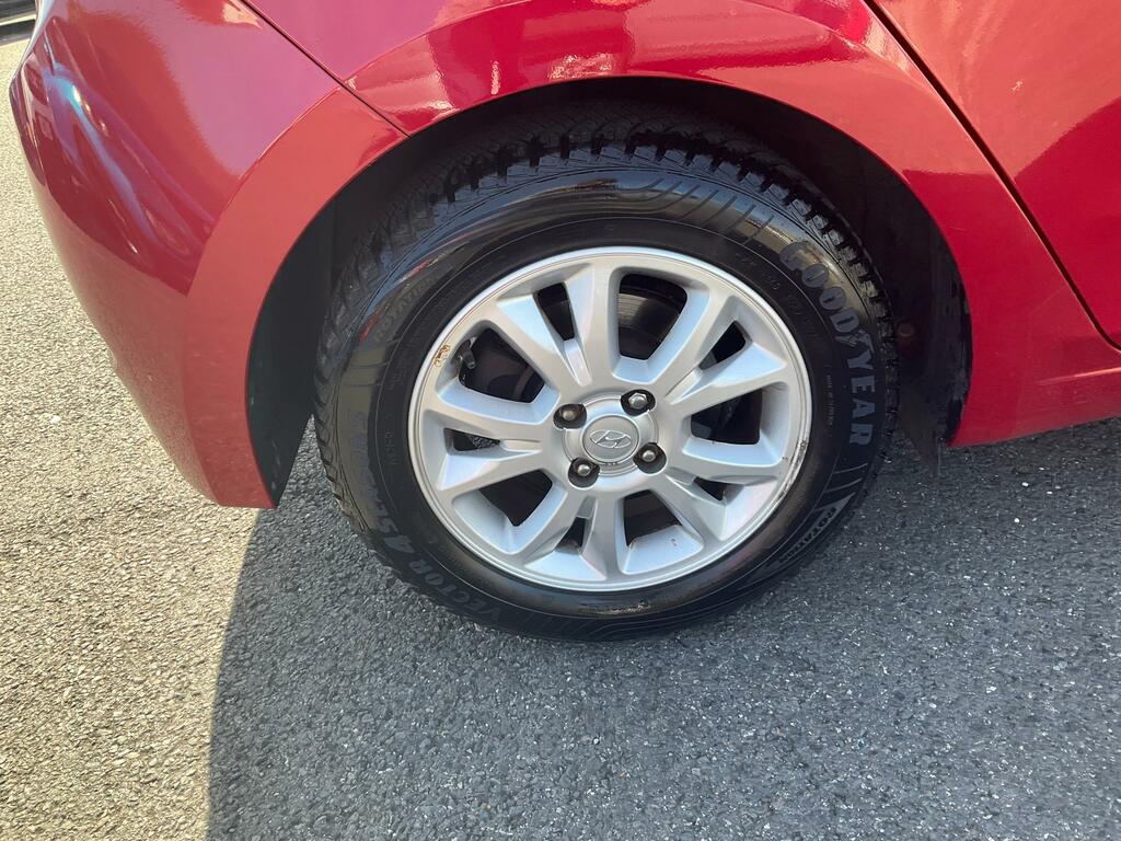 Hyundai I20 1.2 Se Hatchback Euro 6 84 Ps Red #6
