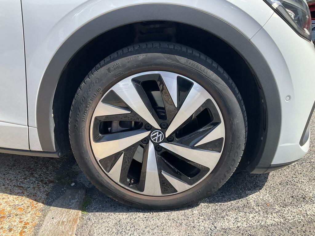 Volkswagen ID.5 Pro Performance 77Kwh Style Suv White #5