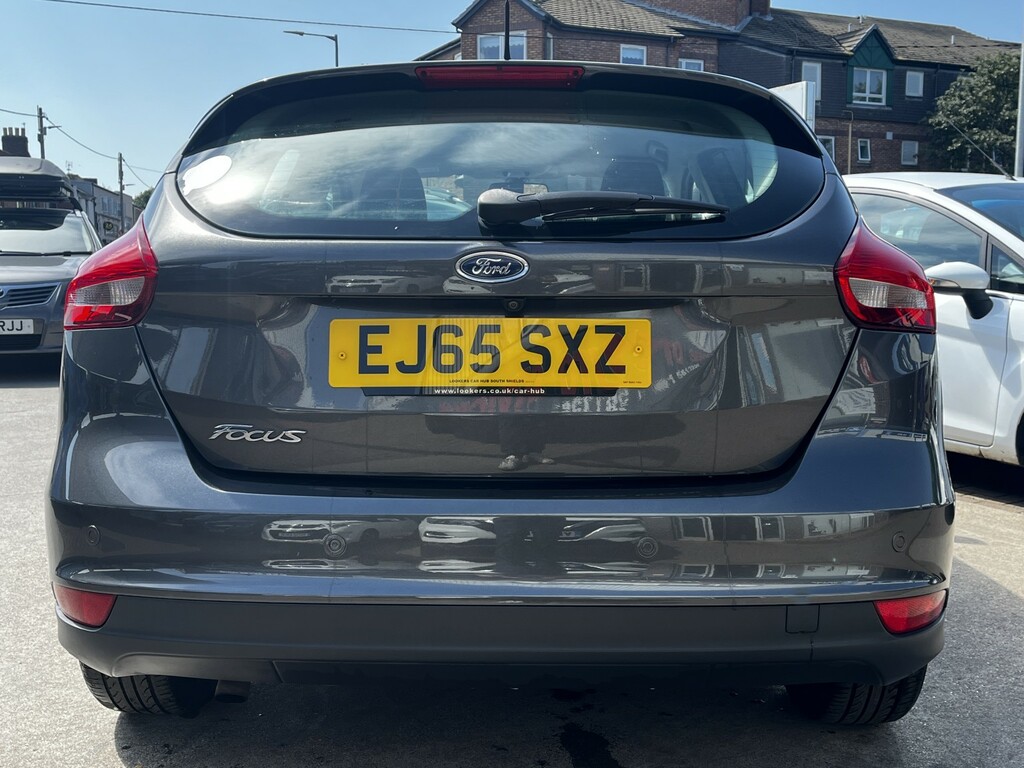Ford Focus Hatchback 1.5 Tdci Zetec 201565 EJ65SXZ Grey #5