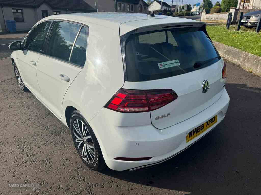 Volkswagen Golf 1.5 Tsi Evo Se Nav  #2