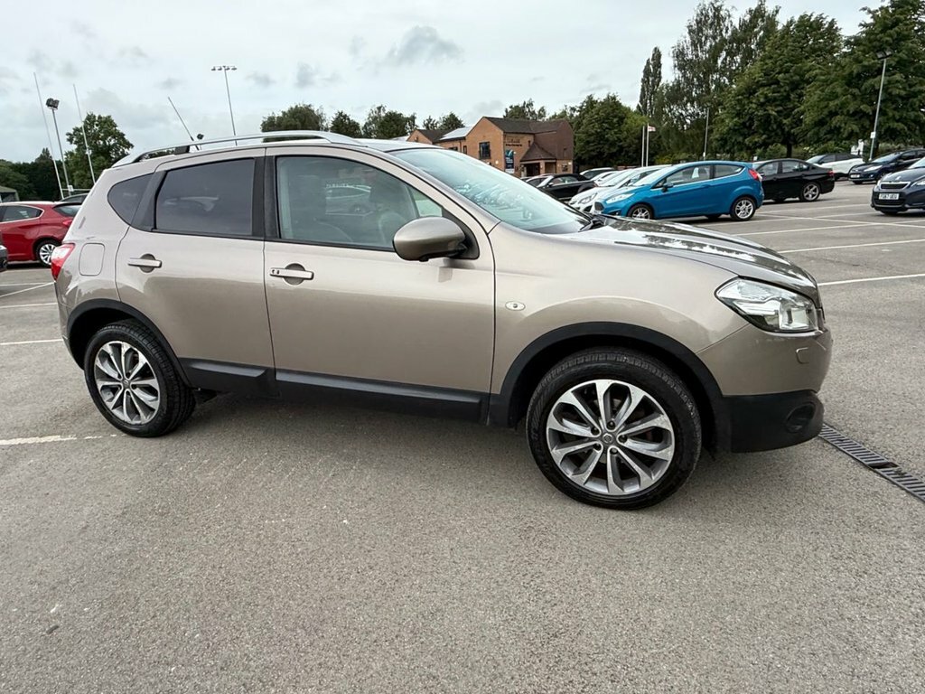 Nissan Qashqai 1.6L Tekna HG62SYT Beige #2