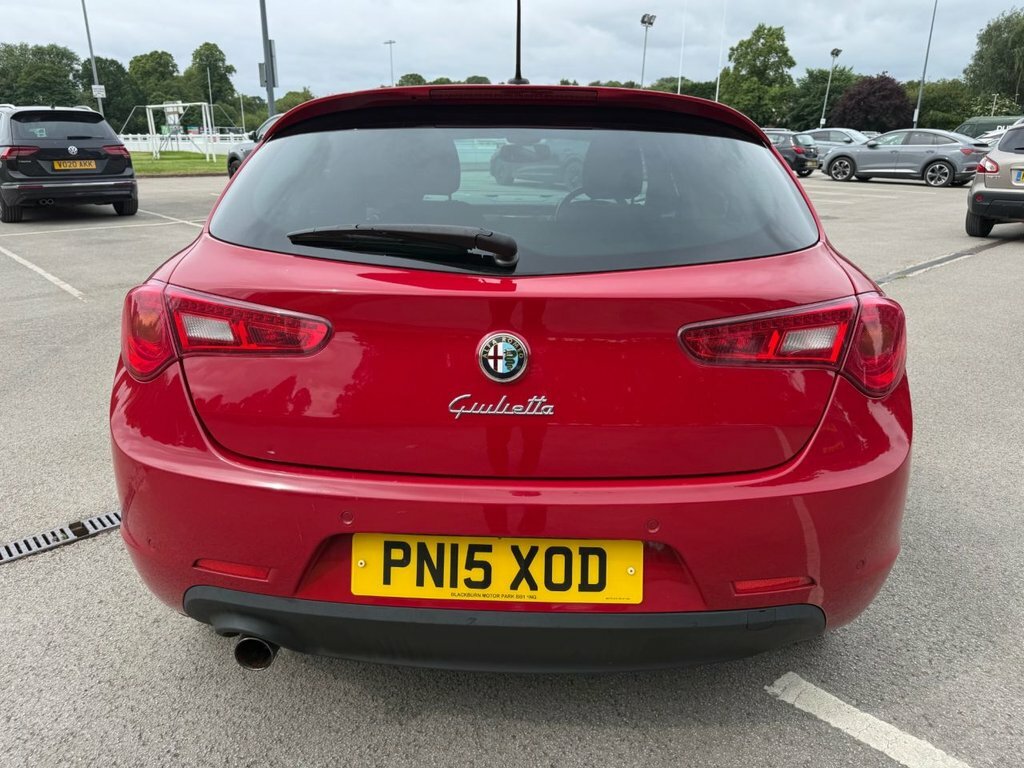 Alfa Romeo Giulietta 1.4L Distinctive PN15XOD Red #6