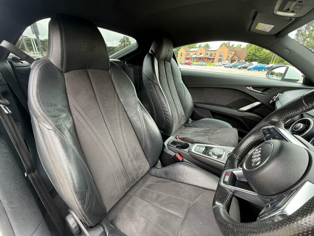 Audi TT 2L S Line KV15EOJ White #3