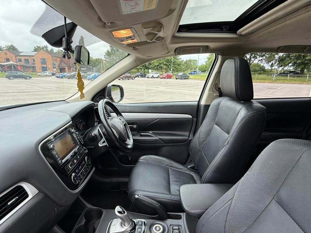 Mitsubishi Outlander Outlander 2.0 Phev Gx4h Estate White #64