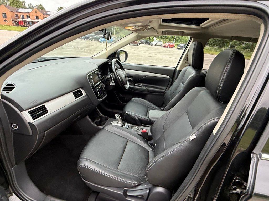 Mitsubishi Outlander Outlander 2.0 Phev Gx4h Estate White #66