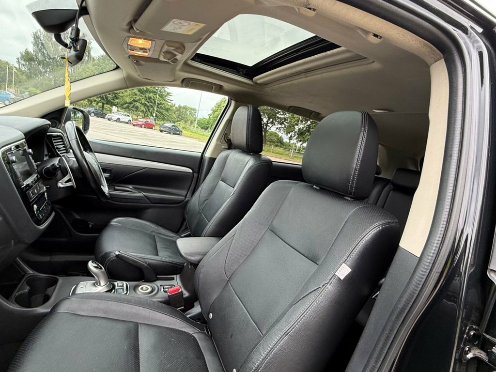 Mitsubishi Outlander Outlander 2.0 Phev Gx4h Estate White #65