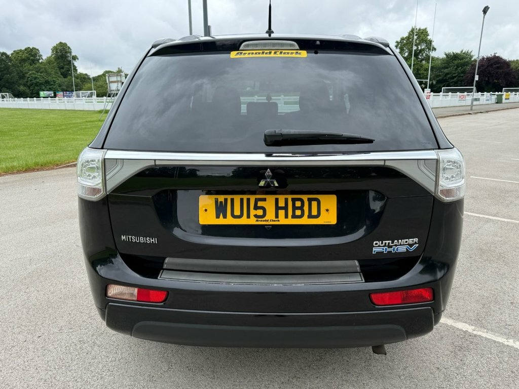 Mitsubishi Outlander Outlander 2.0 Phev Gx4h Estate White #41