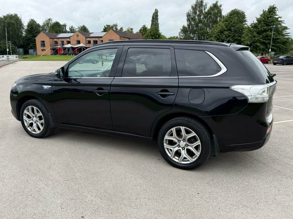 Mitsubishi Outlander Outlander 2.0 Phev Gx4h Estate White #48