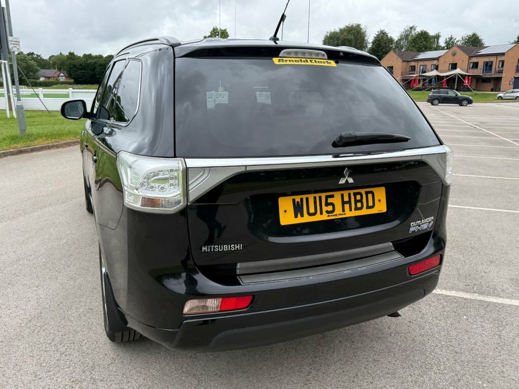 Mitsubishi Outlander Outlander 2.0 Phev Gx4h Estate White #43