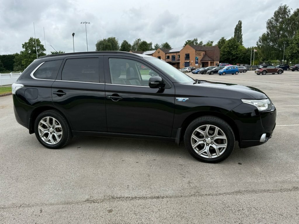 Mitsubishi Outlander Outlander 2.0 Phev Gx4h Estate White #23