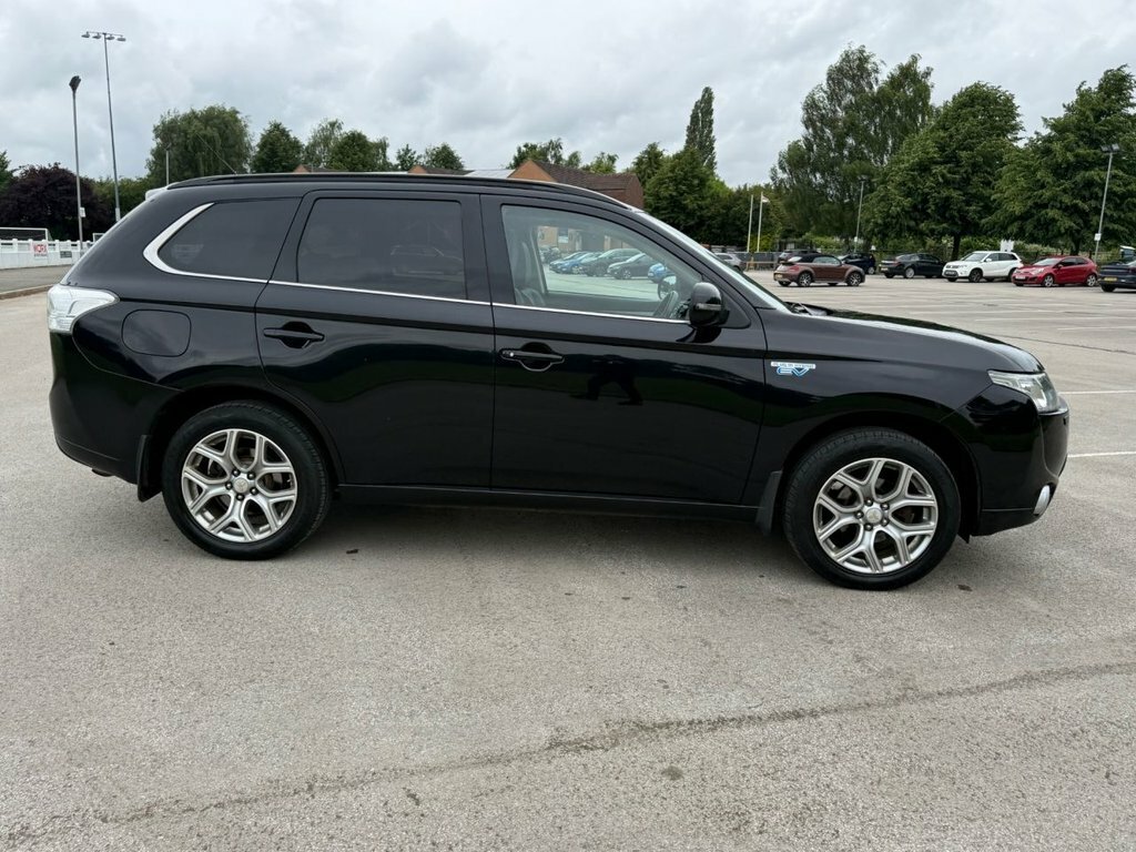Mitsubishi Outlander Outlander 2.0 Phev Gx4h Estate White #27