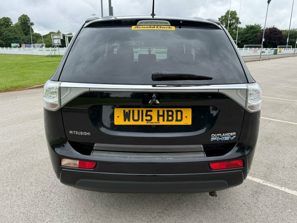 Mitsubishi Outlander Outlander 2.0 Phev Gx4h Estate White #7