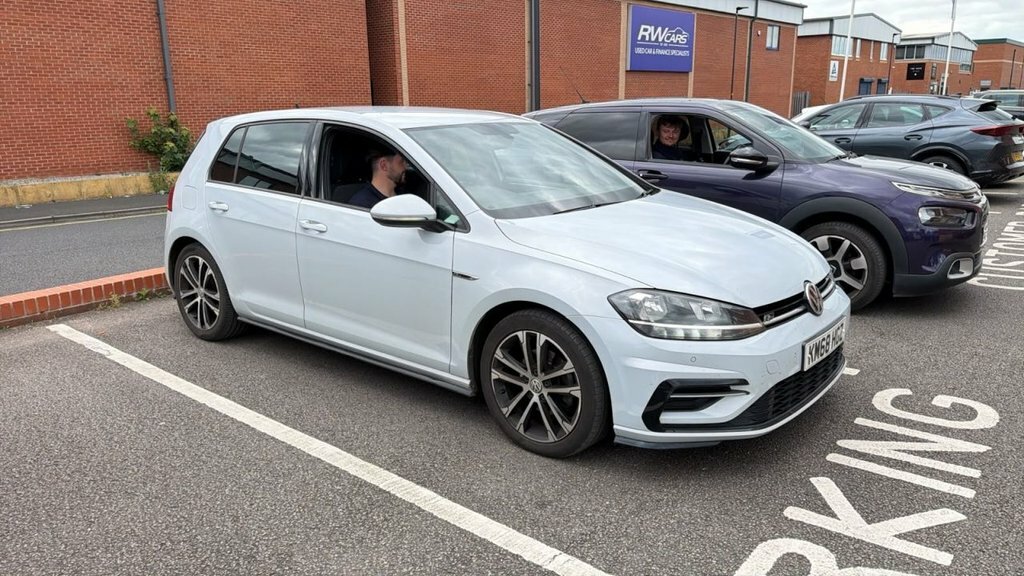 Volkswagen Golf 1.5L R-line Silver