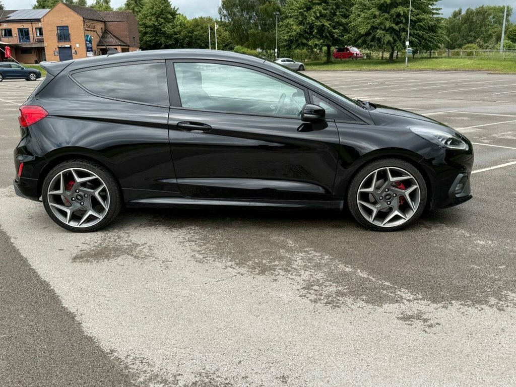 Ford Fiesta 1.0 Ecoboost 125 Vignale Edition White #30