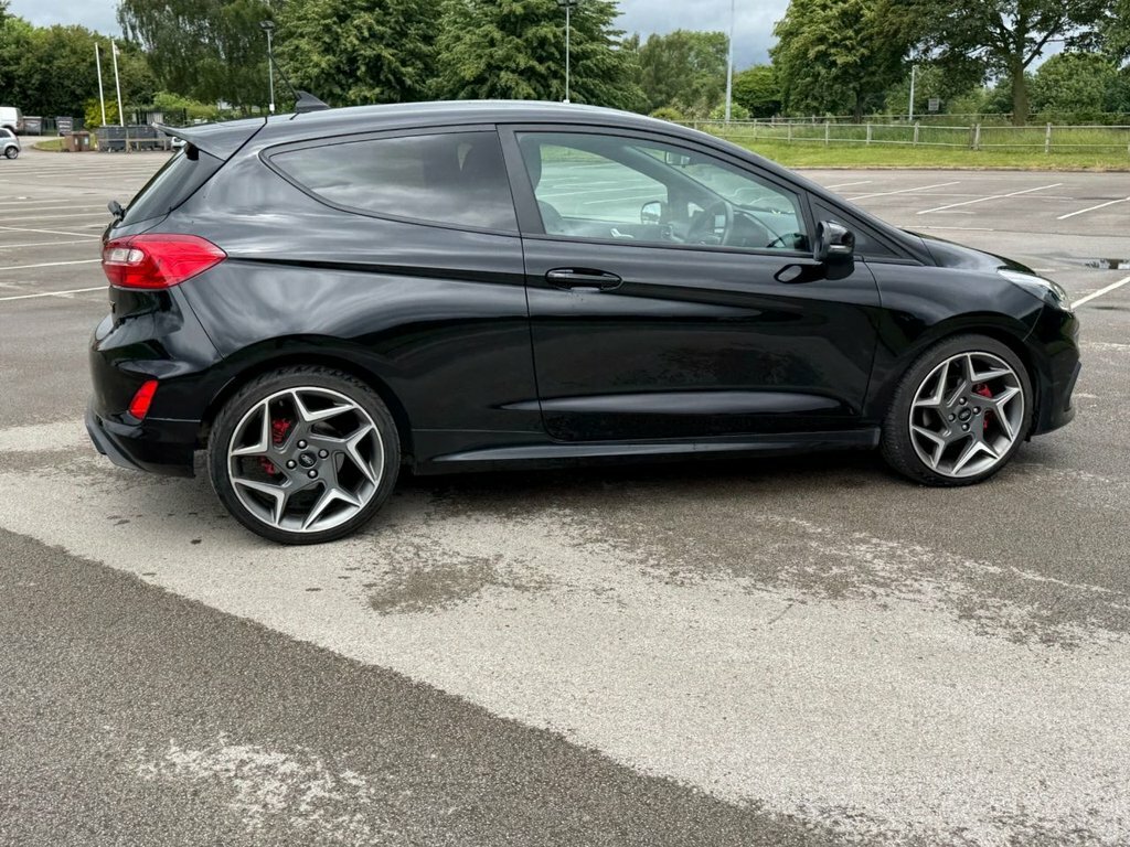 Ford Fiesta 1.5L St-2 Black #4