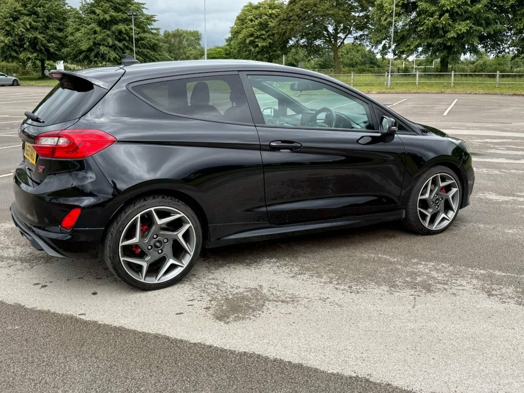Ford Fiesta 1.0 Ecoboost 125 Vignale Edition White #36