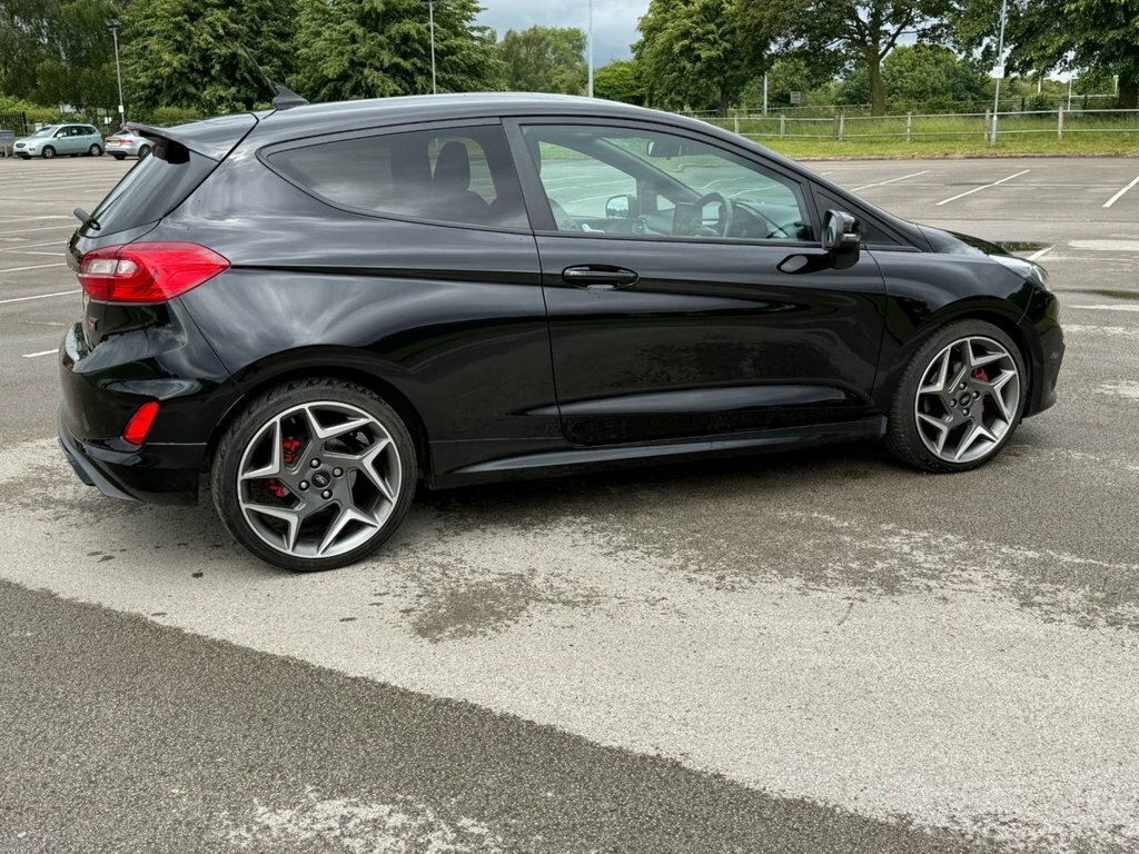 Ford Fiesta 1.0 Ecoboost 125 Vignale Edition White #32