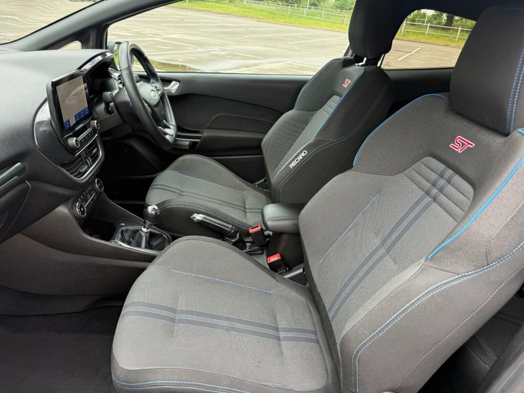 Ford Fiesta 1.0 Ecoboost 125 Vignale Edition White #68