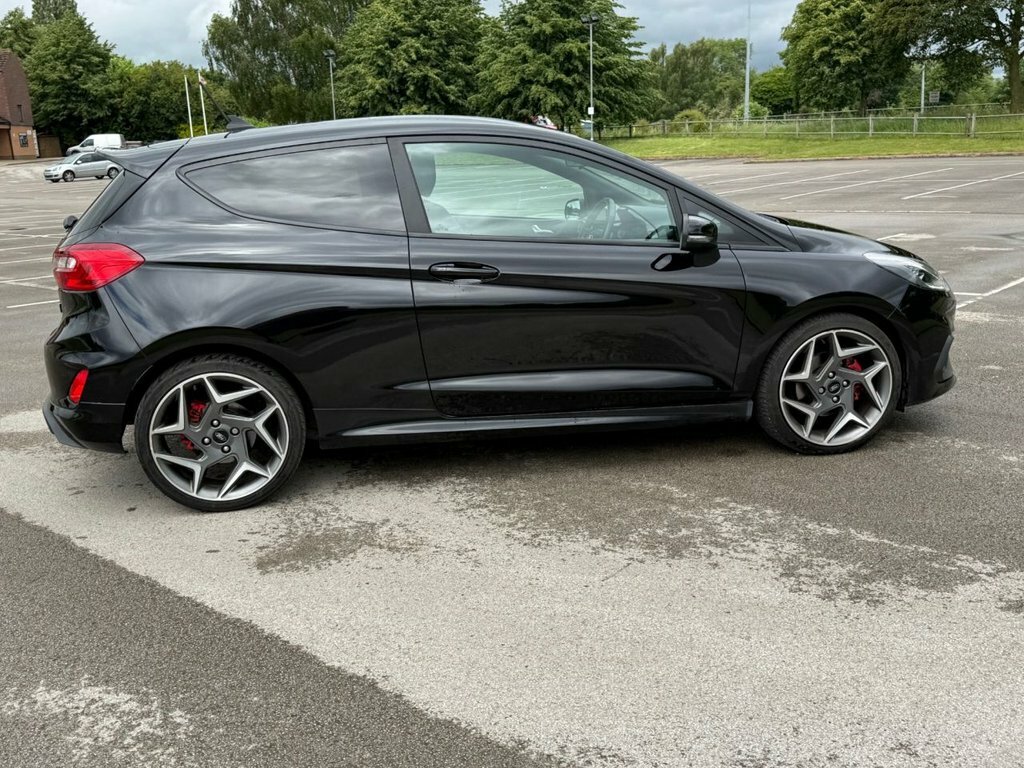 Ford Fiesta 1.0 Ecoboost 125 Vignale Edition White #33