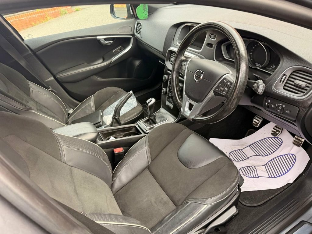 Volvo V40 2L R-design Nav Plus Grey #3