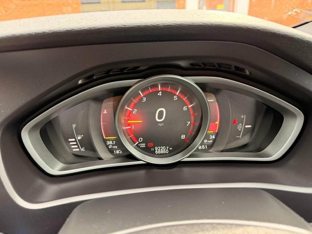 Volvo V40 2L R-design Nav Plus Grey #5