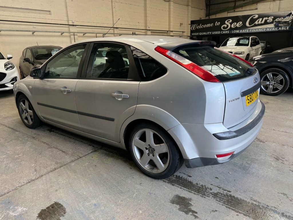 Ford Focus 1.6L Zetec Climate Silver #4