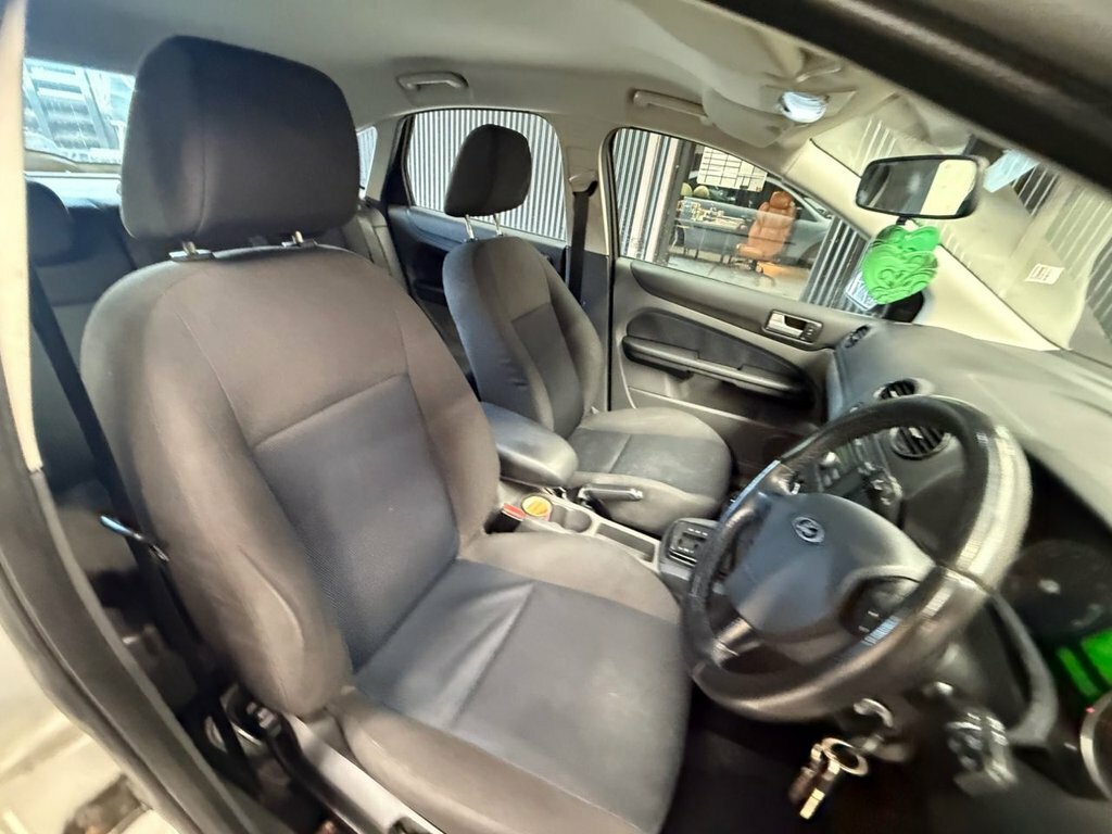 Ford Focus Ford Focus 1.6 Focus Zetec Climate 116 Green #9