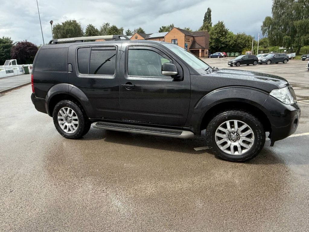 Nissan Pathfinder Suv 2.5 Dci Tekna 201262 Black #42