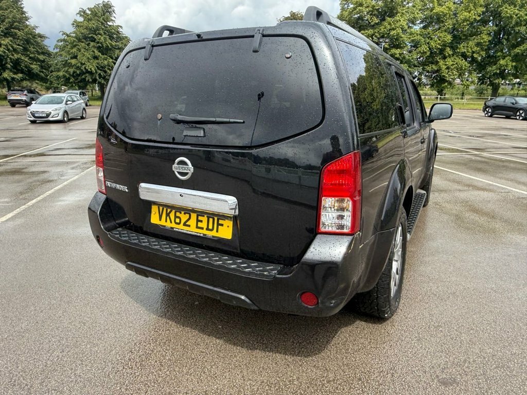 Nissan Pathfinder Suv 2.5 Dci Tekna 201262 Black #36