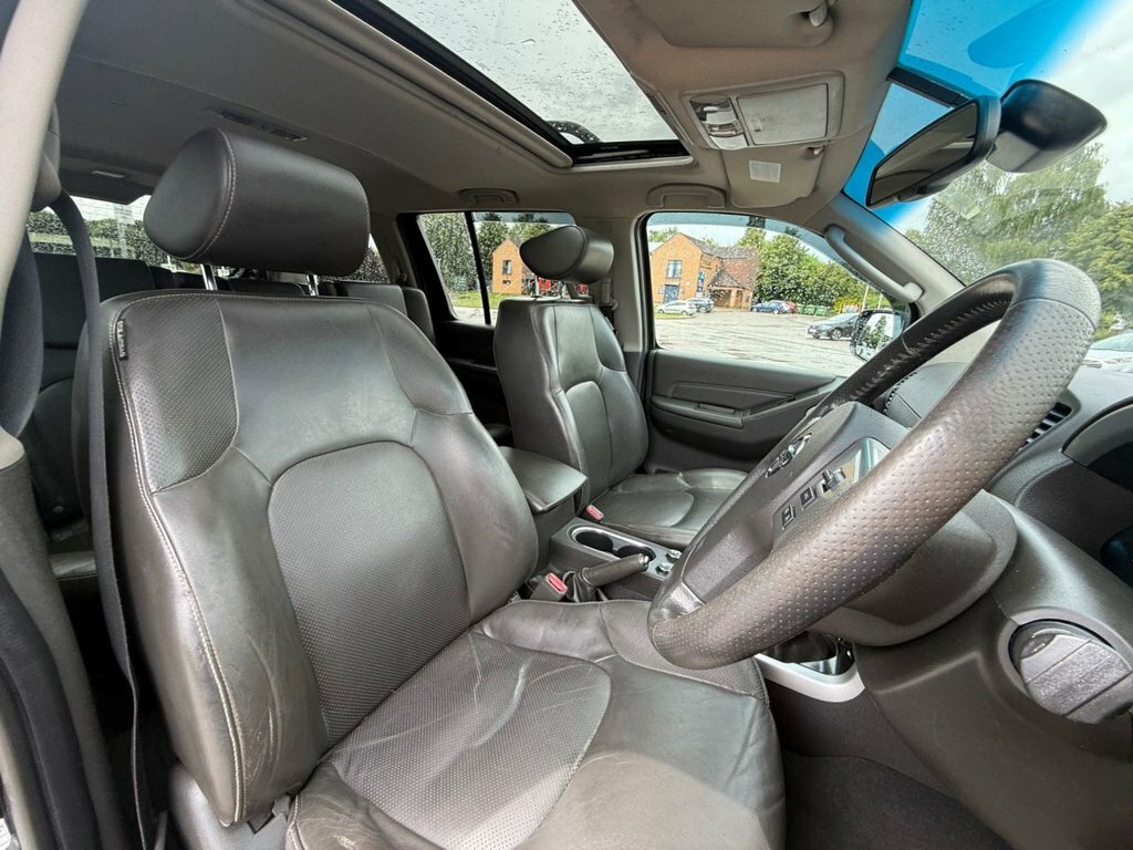 Nissan Pathfinder Suv 2.5 Dci Tekna 201262 Black #64