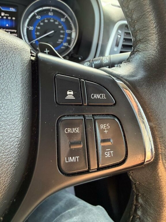 Suzuki Baleno 1.2 Dualjet Sz3 Red #25