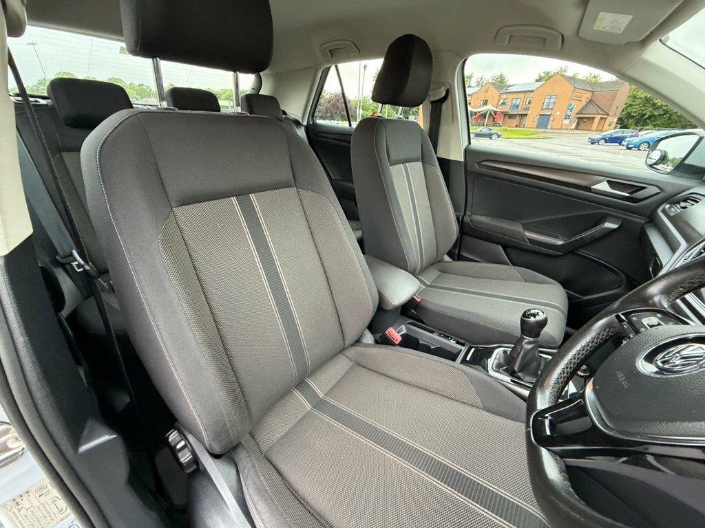 Volkswagen T-Roc 1.6L Se HG19FWW Silver #3