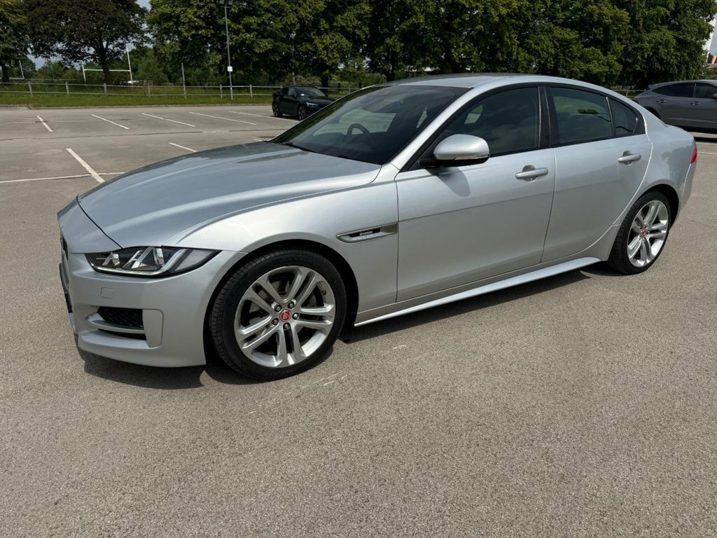 Jaguar XE 2L R-sport Silver #2