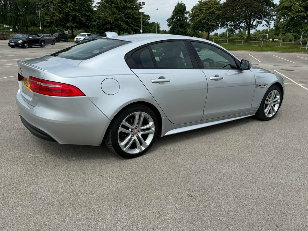 Jaguar XE 2L R-sport Silver #5