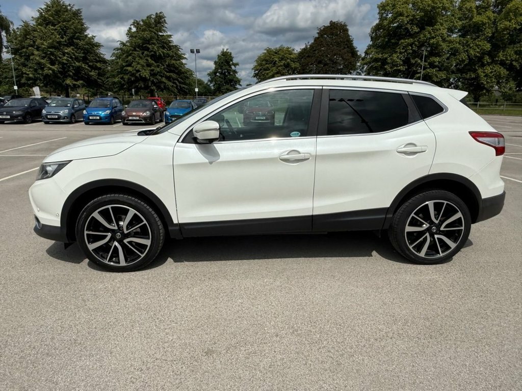 Nissan Qashqai 1.2L Tekna White #6