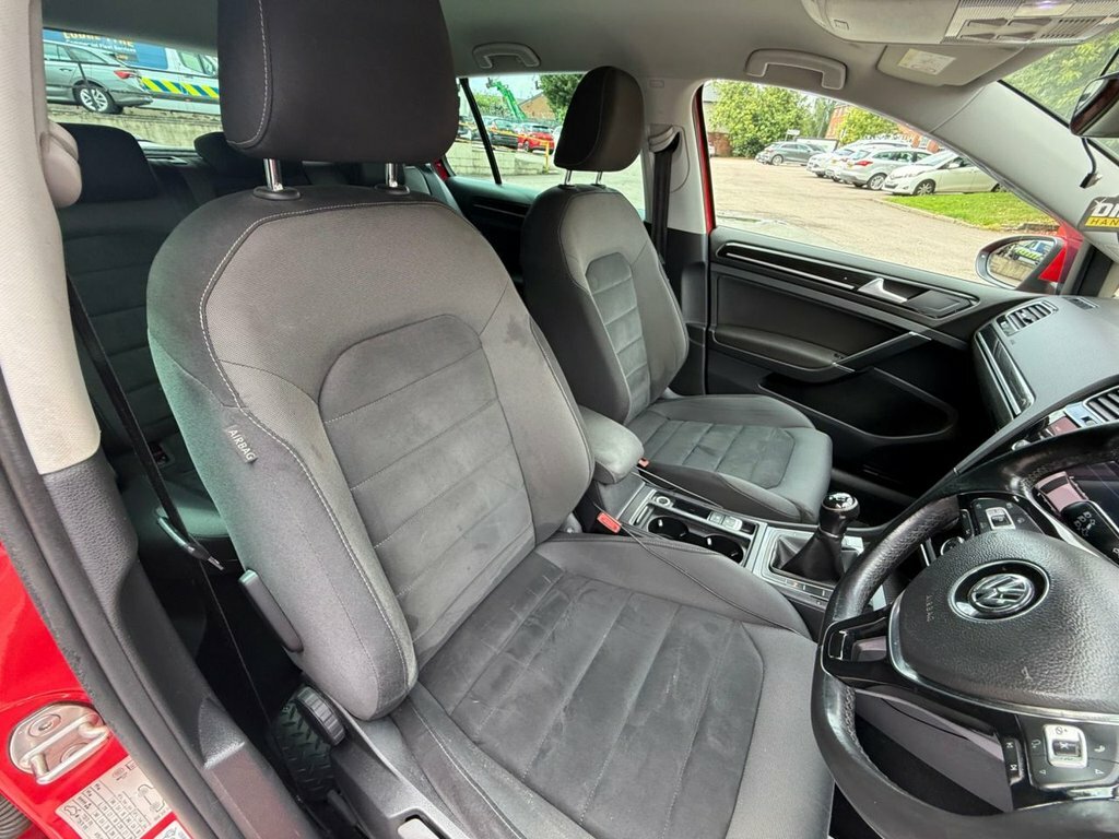 Volkswagen Golf 1.6L Gt E22HPR Red #3